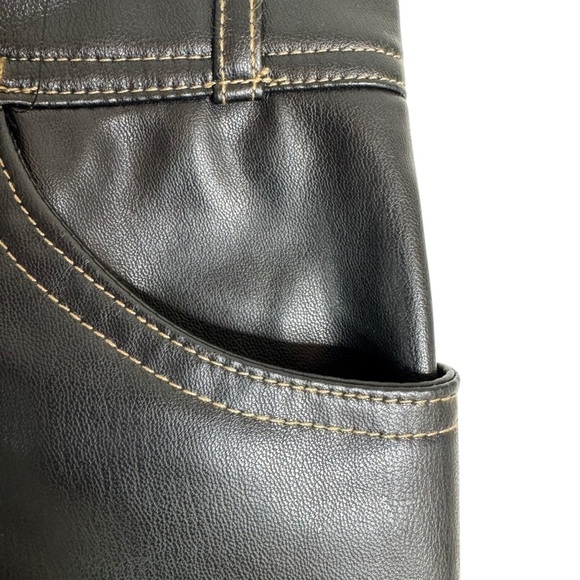 NWT ZARA Pants Faux Leather Vegan Straight Leg Contrast Stitching Black Size M - Picture 12 of 16